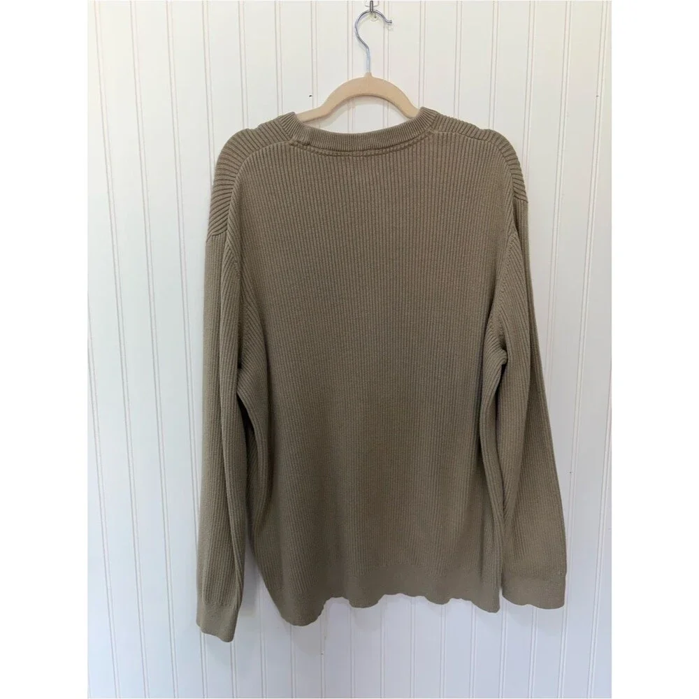 H&M Men's ribbed relaxed fit cotton Crewneck Sweater in tan brown